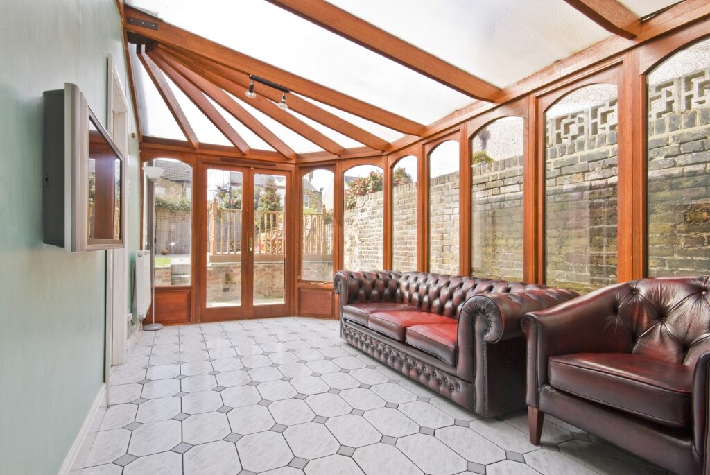 Bespoke consevatory - conservatory extension of a family home